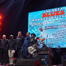 Paul Gilbert Ron Thal The
